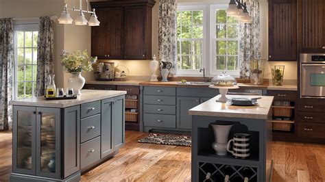 One of the most difficult design decisions you make will be your kitchen island design. 15 Must-Have Features for Your Dream Kitchen - Harrisburg ...