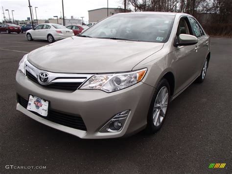 2014 Champagne Mica Toyota Camry Xle 91942677 Car