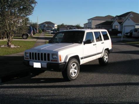 Find used 2000 Jeep Cherokee Sport 4x4, 4 Door, Automatic ...