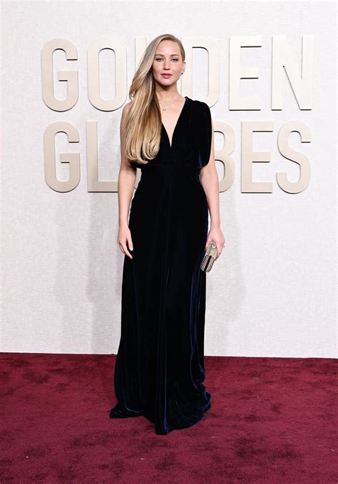 Jennifer Lawrence Goes Minimalist In Dior At The 2024 Golden Globes