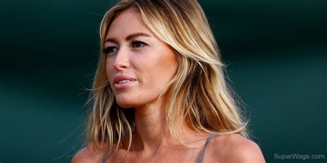 Closeup Of Paulina Gretzky Super Wags Hottest Wives And Girlfriends