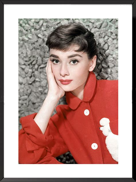 Rare Photos Of Audrey Hepburn In New Book Audrey The 50s Vogue Chegos Pl