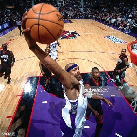 Toronto Raptors Vince Carter Photos And Premium High Res Pictures
