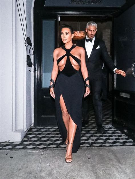 I M On Edge Just Looking At Kim Kardashian In This Vintage Thierry