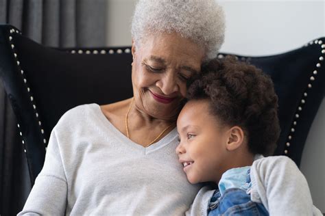 Strong Relationships With Grandparents Benefits Grandchildren