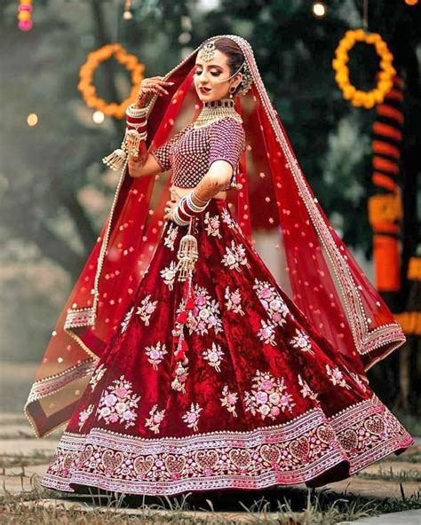 Indian Wedding Dresses A Red Love Affair
