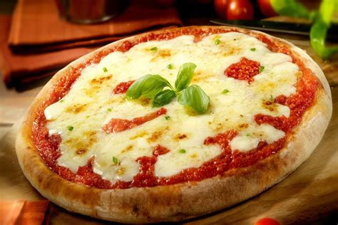 Pizza Italienne La Margherita à Lhonneur Marmite Du Monde