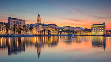 This chaotic, bustling port city is a handsome example of croatian antiquity. Dalmatia - Split
