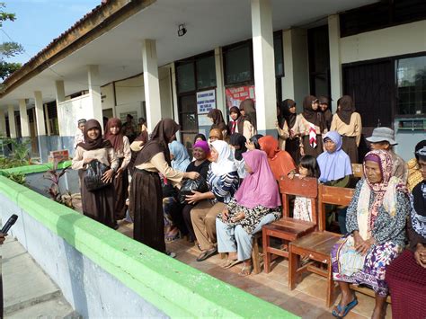Integrasi sosial, masyarakat pendatang, masyarakat setempat. SMP NEGERI 1 ANJATAN : Kegiatan sosial