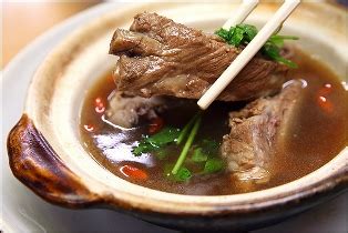 Bak kut teh 肉骨茶, literally translated as meat bone tea is a staple in our family. Bak Kut Teh - facts and calories | Malaysia Health Family ...