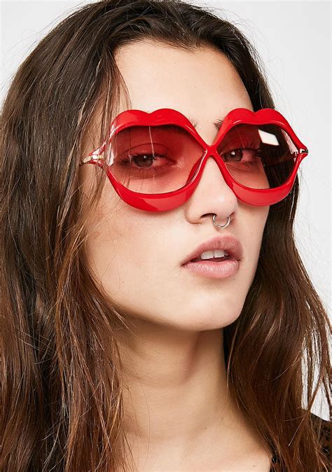 Read My Lips Sunglasses In 2020 Sunglasses Red Sunglasses Heart