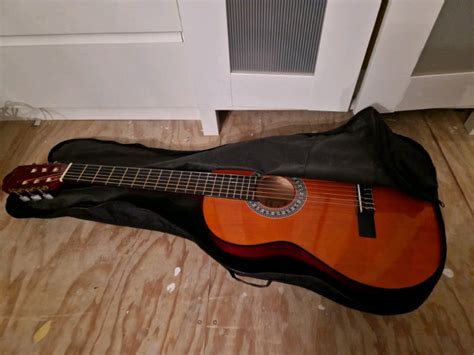 Martin Smith Acoustic Wooden Guitar Full Size With Case Strings In
