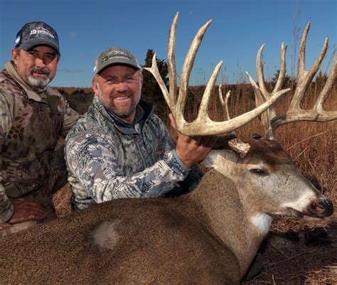 Fully Guided Kansas Whitetail Deer Hunts And Turkey Hunts