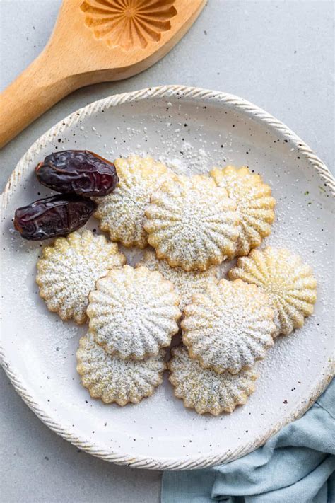 Maamoul Cookies Date And Walnut Variation Feelgoodfoodie