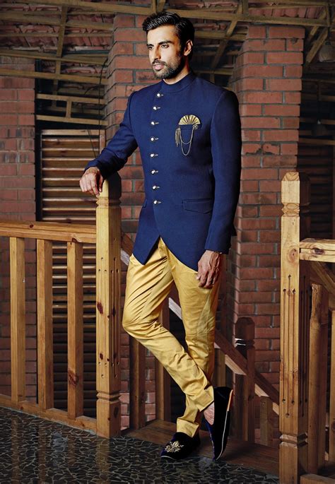 Although wedding suit is a rather traditional dress, it doesn't have to look strictly and primly. Designer jodhpuri suit,Jodhpuri Suit for wedding,Mens ...