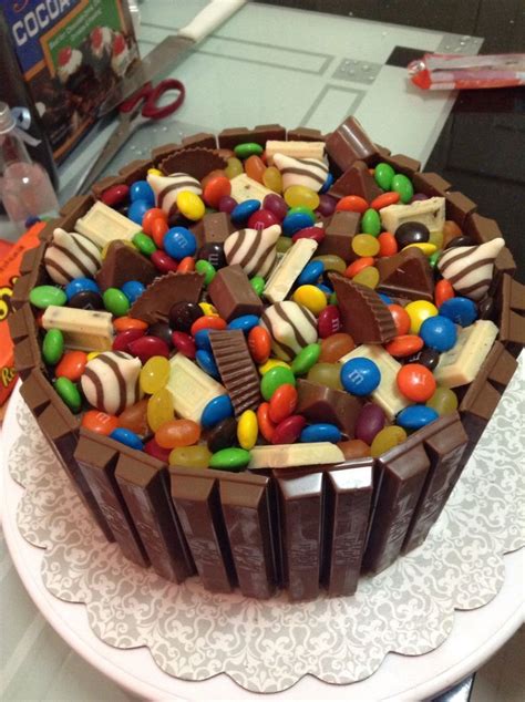 Check spelling or type a new query. Kitkat chocolate cake | https://lomejordelaweb.es ...