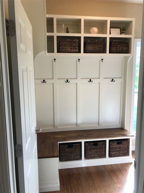 Diy Entryway Bench With Cubbies Entryway Bench Free Plans And Ryobi
