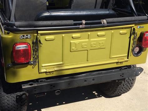 Tail Gate Jeep Or No Jeep That Is The Question Ecj5