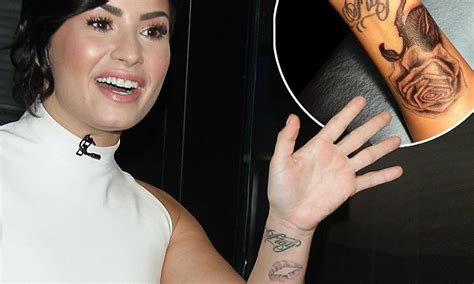 Demi Lovato Covers Up Her Vagina Tattoo With Freshly Inked Rose Daily Mail Online