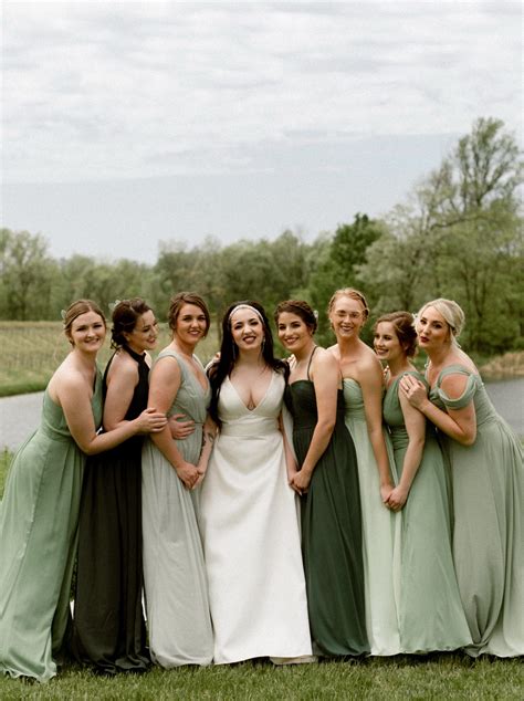 How To Pulling Off Mismatched Bridesmaid Dresses Perfectly Tulle