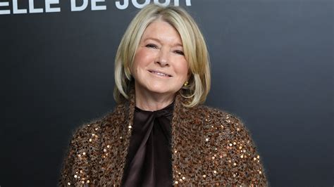 Martha Stewart Gets Covid 19 Vaccine Assures Fans Shes In ‘approved