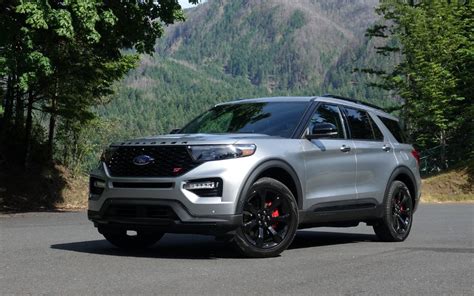 The newly redesigned generation of the ford explorer has been spied on the road. 2020 Ford Explorer Sport EcoBoost Colors, Release Date, Interior, Price | 2020 - 2021 Cars