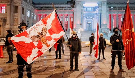 Grupos Violentos De Ultraderecha Desaf An Y Amenazan Al Gobierno De Per Por Investigarlos