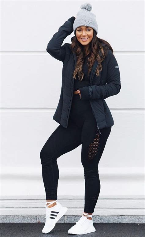 Cozy And Cute Winter Outfit With Legging 12 Comfy Outfits Winter