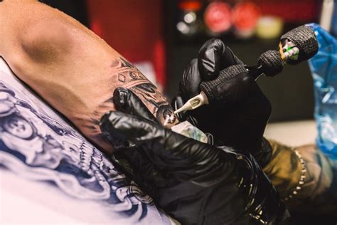 How To Become A Tattooist Study Work Grow