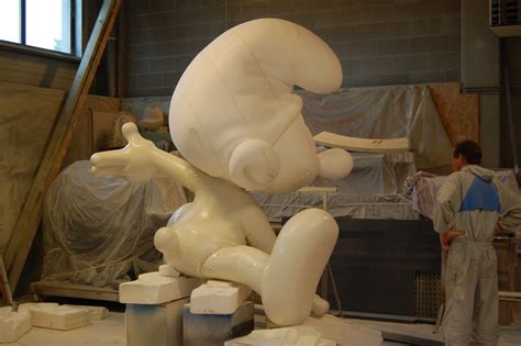 Maryline Garbe sculpture schtroumpf géante