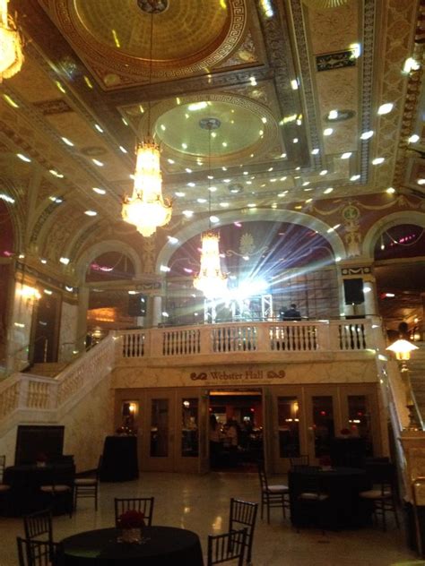 Waterburys Palace Theater Hosts A New Years Eve Wedding