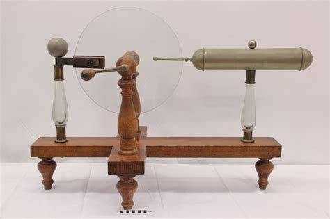 Toepler Holz Electrostatic Machine · Grinnell College Physics Museum