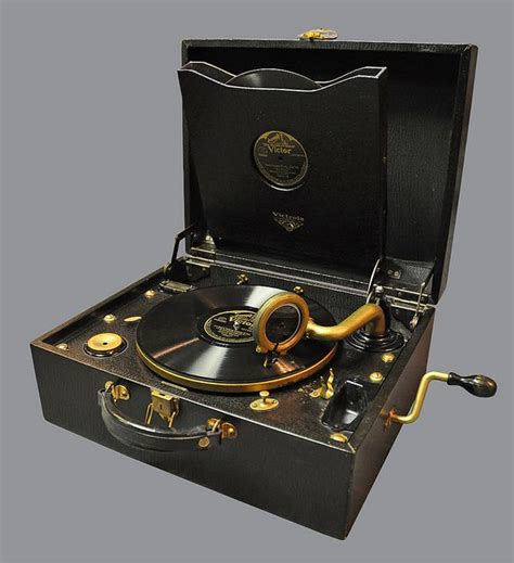 1927 Victor Vitrola Portable Phonograph Antique Record Player