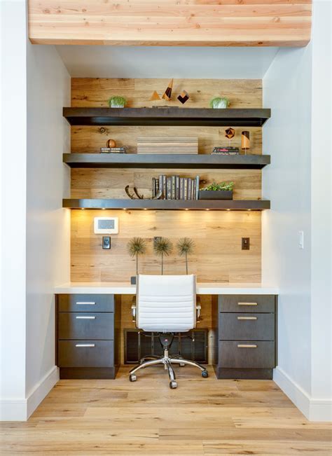 This guide will show you some of the best office small office furniture is available in a variety of styles and finishes, so we've put together some tips to discover the hottest trends in home office decorating with our home office ideas. 57 Cool Small Home Office Ideas - DigsDigs