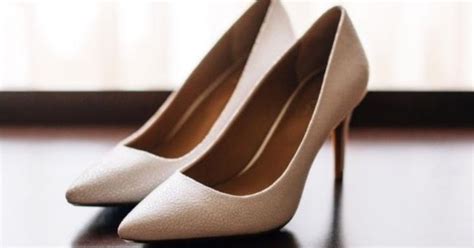Los Tipos De Zapatos Que Toda Mujer Elegante Debe Tener Soy Carmín