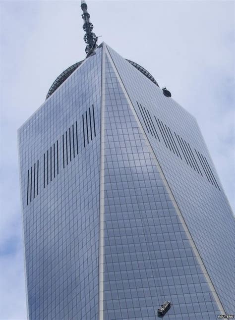 Window Washers Rescued From High Up World Trade Center Bbc News