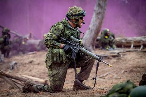 Canadian Soldiers Training In Ontario In 2019 Canadian Armed Forces
