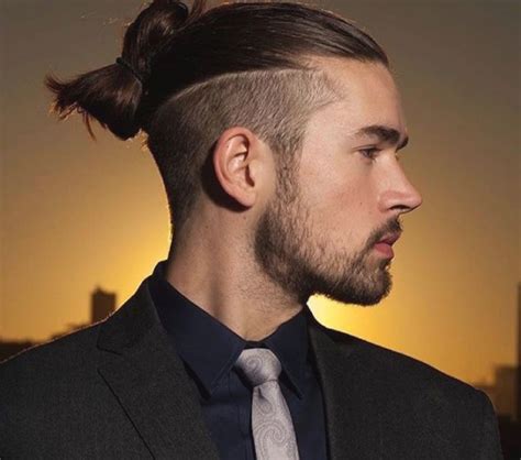 Vous devez couper les cheveux d'un homme qui souhaite les avoir longs ? coupe de cheveux homme long et rase - Coupe pour homme