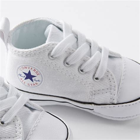 It is a totally personalised present, something that you cannot find in any shop and that will make your family and friends smile. Custom Baby Converse l New Baby Gifts l Nappy Head