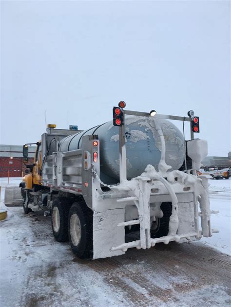 Pin By Jonathan Struebing On Snow Plows Snow Plow Vehicles Trucks