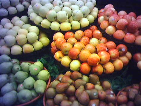 God has given man sweet, juicy, delicious and fleshy fruits like apples, apricots, bananas, berries, cherries, dates, figs, grapes, oranges, pomegranates. Apples at Kroger | They are my favorite fruit. I like Gala a… | Flickr - Photo Sharing!