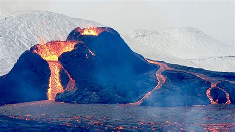 Watch Hypnotic Drone Footage Of Boiling Lava Taken Inside