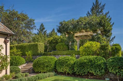 Late Hollywood Producers Napa Valley Escape Listed For 85 Million