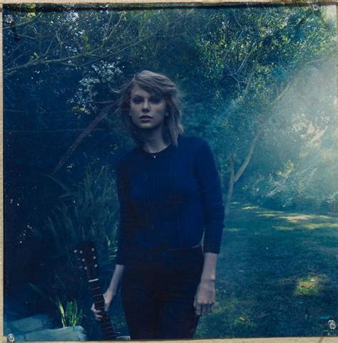 taylor swift 2016 by annie leibovitz included in women new portraits” exhibit with images