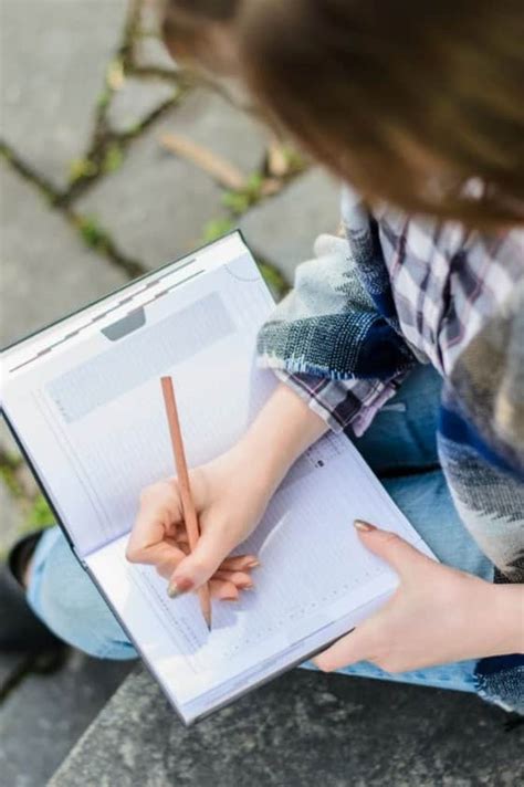 Nobody needs to take an essay test once they get out of school. Writing a 5000 Word Essay Like an Expert