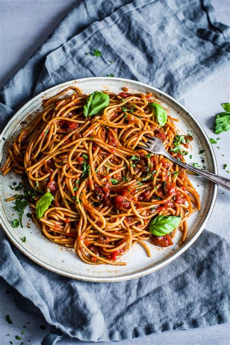 How To Make Spaghetti Sauce Wjrh Tomato Paste Spaghetti With Fresh Tomato Basil Sauce All
