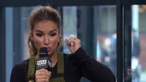 Jessie James Decker On Her Album Southern Girl City Lights And Her Tv