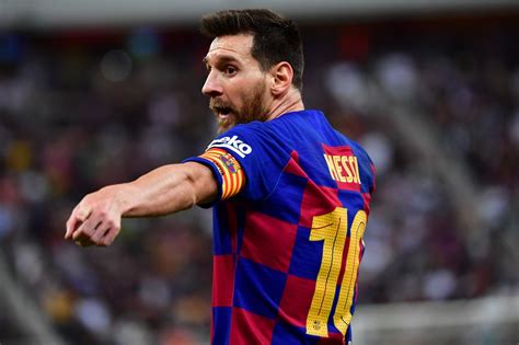 A large portion of the lionel messi salary 2020 is being given to barcelona employees so they receive 100% of their salaries over the coronavirus break reacting to criticism that the players had not made any announcements about what they were doing to help others during the pandemic, messi added. Messi pide a Abidal nombres de jugadores incómodos con ...