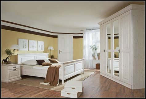 Ob polsterbetten, kleiderschränke oder ein orientteppich: Landhausmöbel Schlafzimmer Kiefer Download Page - beste ...