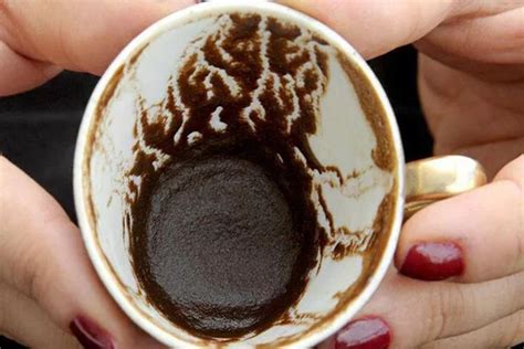 Kahve Falında Tavus Kuşu Ve Kalp Görmek Ne Anlama Gelir? - Güncel Oku